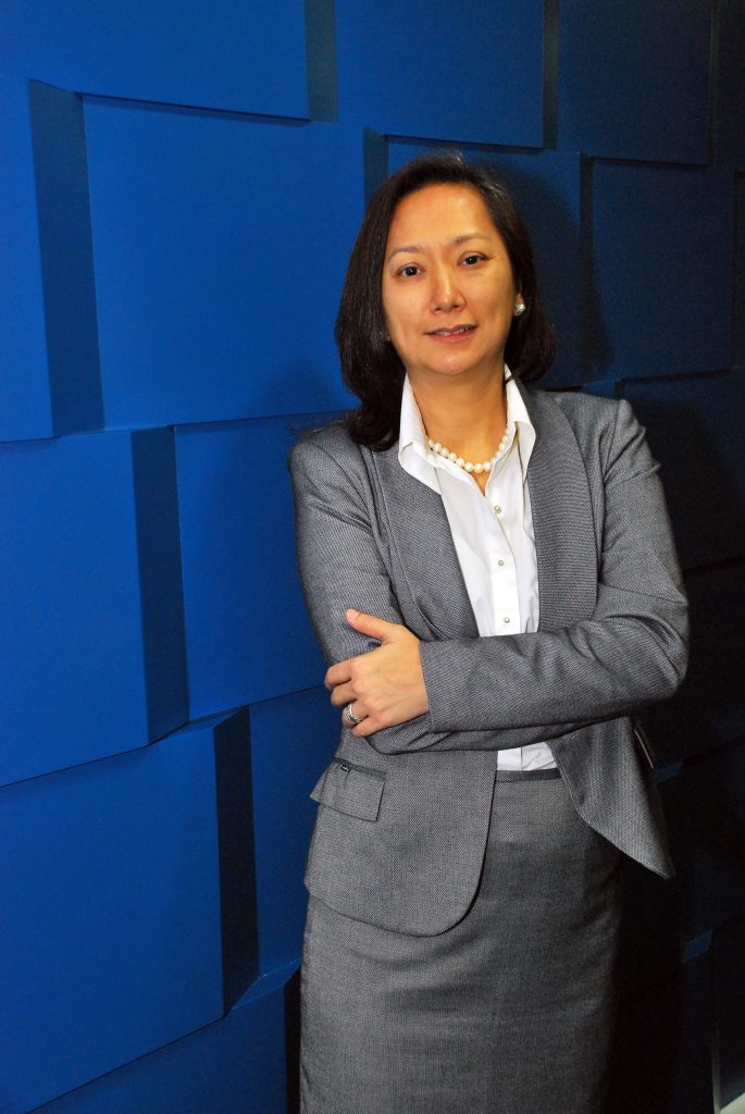 Marixi Carlos - Corporate photo - leader